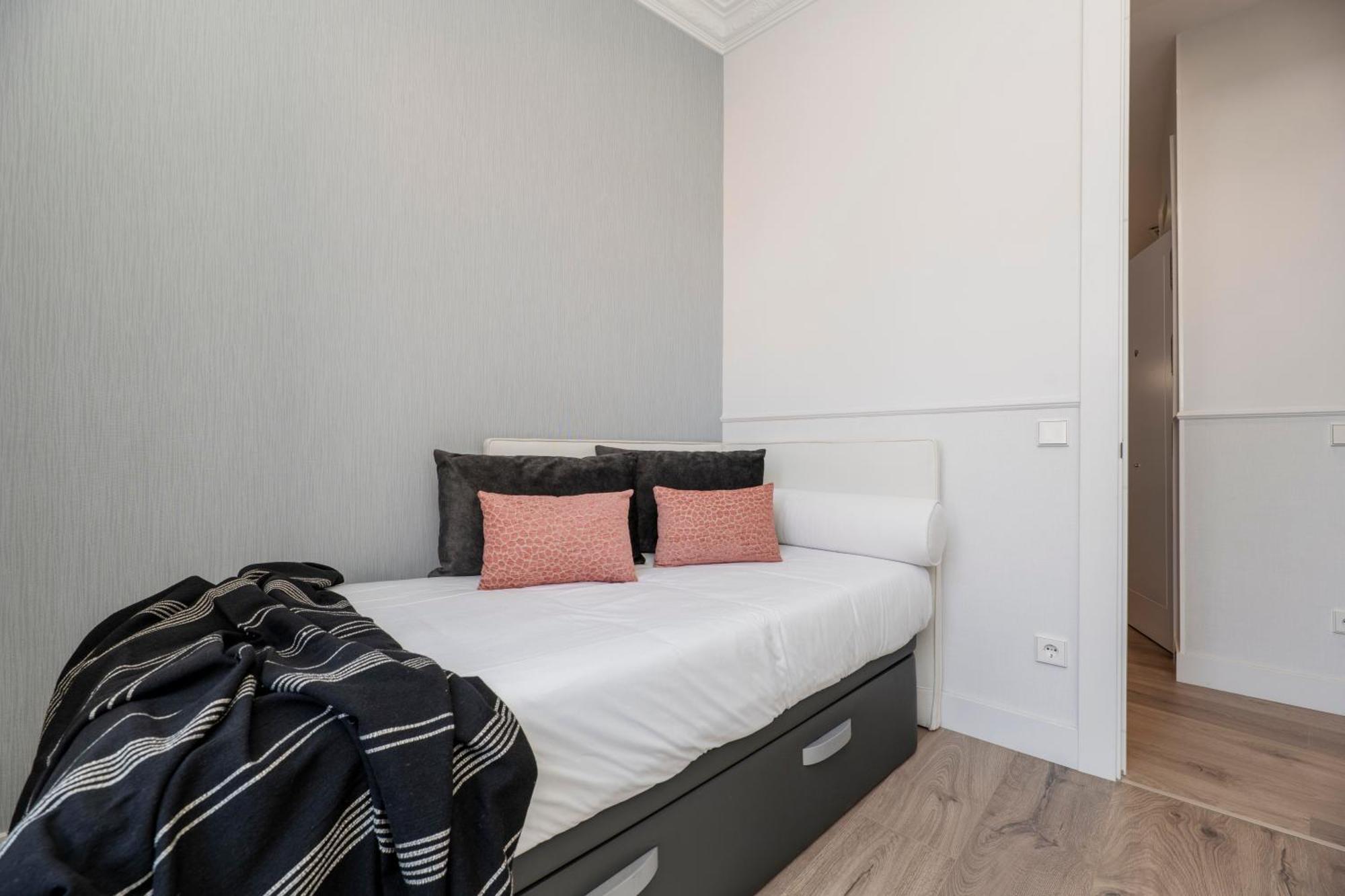 Madrid 1915 Private Suites Δωμάτιο φωτογραφία